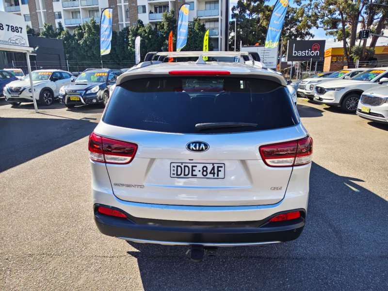 2016 KIA SORENTO SLi (4x4), 7seats, low kilometers, well maintained, $ 14999 Great car.