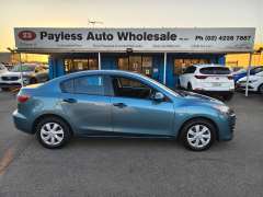 2011 MAZDA MAZDA3 NEO, auto, only 88971km, $ 9999 Great 1st car.