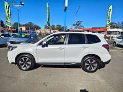 2017 SUBARU FORESTER 2.5i-L, auto, low kilometers, $ 16999 Great suv.