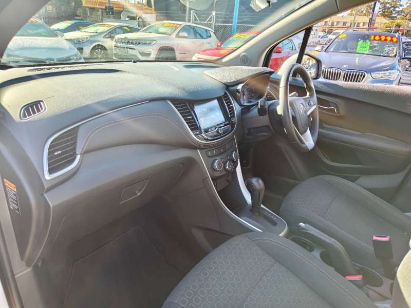 2017 HOLDEN TRAX LS, auto, only 83491km, like new! $ 10999