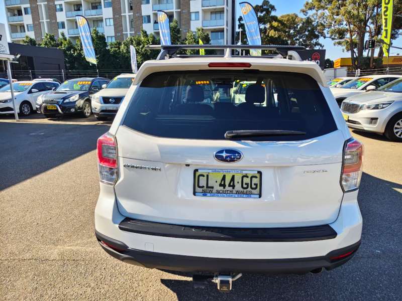 2017 SUBARU FORESTER 2.5i-L, auto, low kilometers, $ 16999 Great suv.