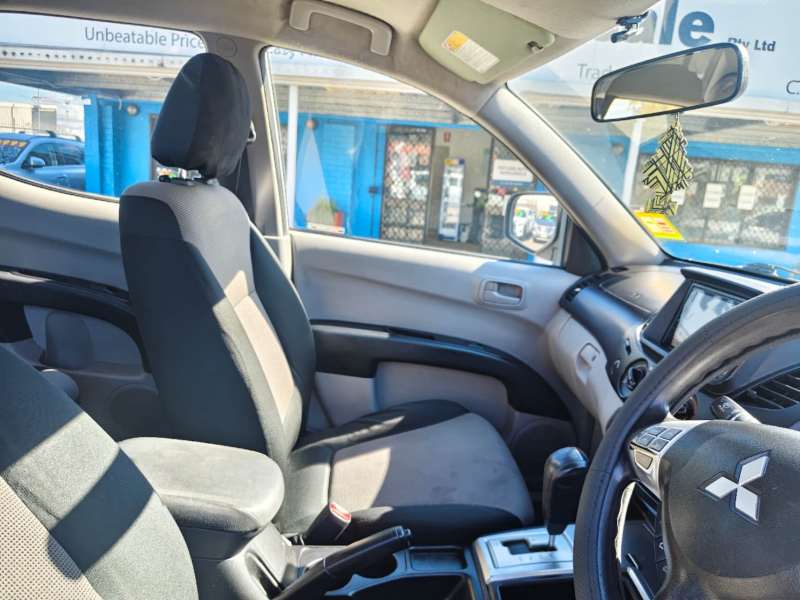 2014 MITSUBISHI TRITON GLX, auto, only 132930km! $ 12999 Ready for work