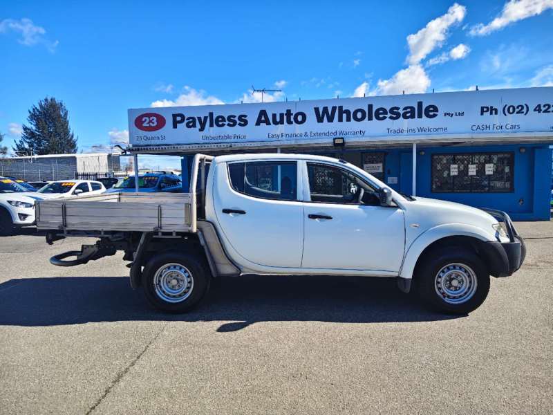 2014 MITSUBISHI TRITON GLX, auto, only 132930km! $ 12999 Ready for work