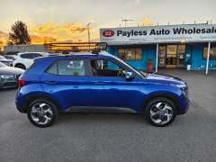 2022 HYUNDAI VENUE ACTIVE, One owner, Under new car warranty, $ 15999