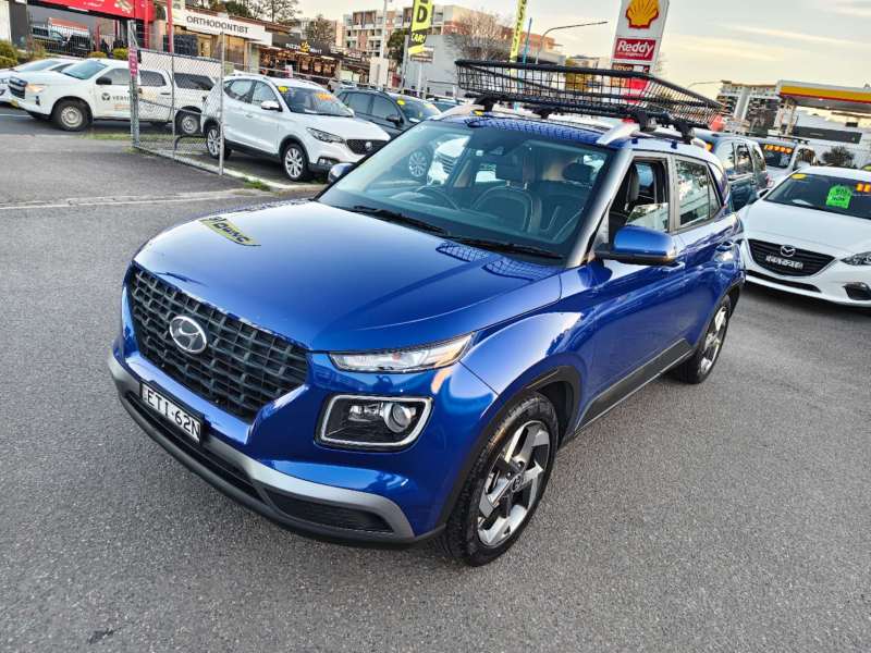 2022 HYUNDAI VENUE ACTIVE, One owner, Under new car warranty, $ 15999