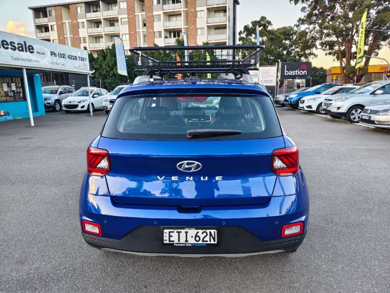 2022 HYUNDAI VENUE ACTIVE, One owner, Under new car warranty, $ 15999