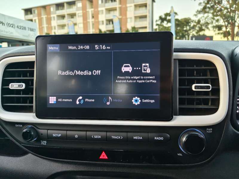 2022 HYUNDAI VENUE ACTIVE, One owner, Under new car warranty, $ 14999