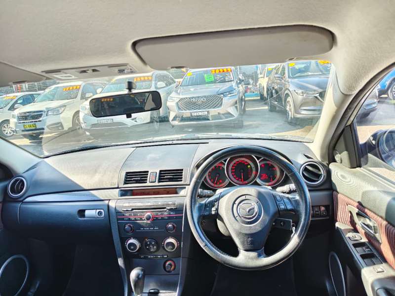2005 MAZDA MAZDA3 SP23, auto, low kilometers, $ 5999 Cheap sporty looking car.