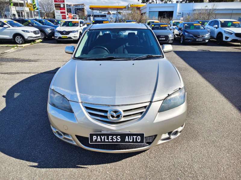 2005 MAZDA MAZDA3 SP23, auto, low kilometers, $ 5999 Cheap sporty looking car.