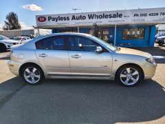 2005 MAZDA MAZDA3 SP23, auto, low kilometers, $ 5999 Cheap sporty looking car.