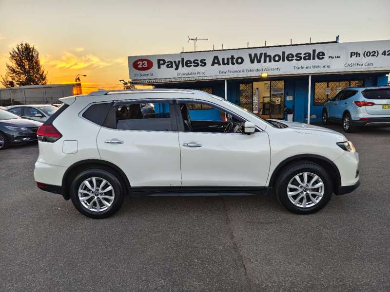 2017 NISSAN X-TRAIL ST-L , Only 85915km, $ 14999 Nice city suv.