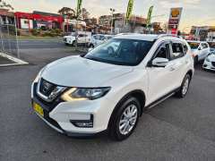 2017 NISSAN X-TRAIL ST-L , Only 85915km, $ 14999 Nice city suv.
