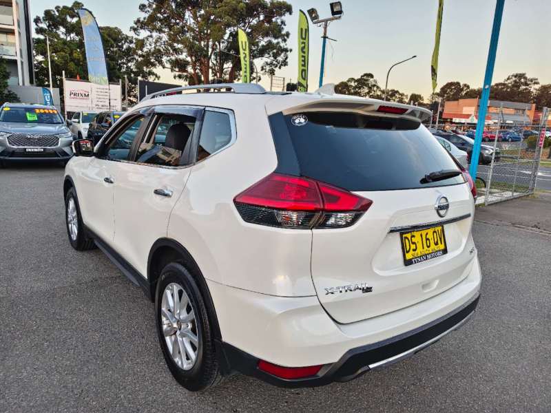 2017 NISSAN X-TRAIL ST-L , Only 85915km, $ 14999 Nice city suv.