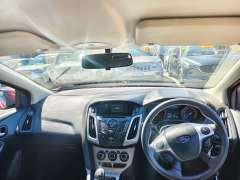 2014 FORD FOCUS TREND, low kilometers, sporty looking, $ 6999 Cheap reliable 1st car.