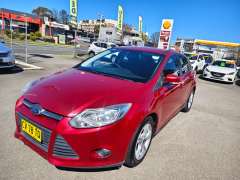 2014 FORD FOCUS TREND, low kilometers, sporty looking, $ 6999 Cheap reliable 1st car.