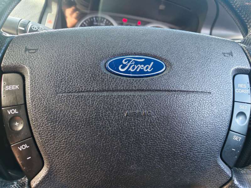 2005 FORD FALCON XR6, auto, low kilometers, well maintained, $ 9999 Good for collection!