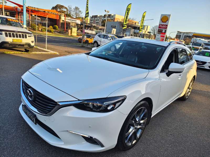 2017 MAZDA MAZDA6 GT, Top of the range, super clean, $ 20999 Nice car.