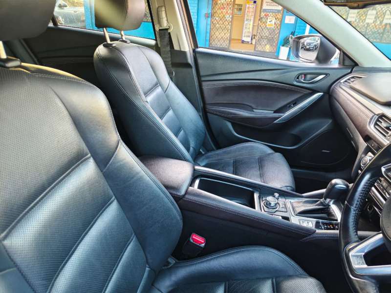 2017 MAZDA MAZDA6 GT, Top of the range, super clean, $ 20999 Nice car.
