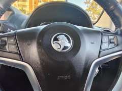 2015 HOLDEN CAPTIVA 5 LT , auto, low kilometers, $ 6999 Great city suv.