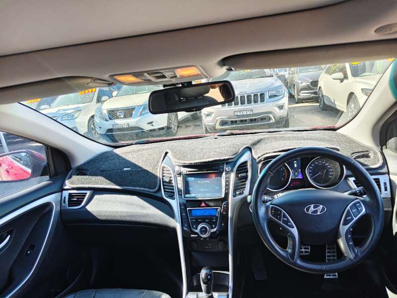 2016 HYUNDAI i30 SR PREMIUM, Top of the range, well maintained, $ 11999