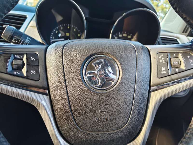 2016 HOLDEN CALAIS -Series 2, low kilometers, Nice car. $ 17999 Good for collection!