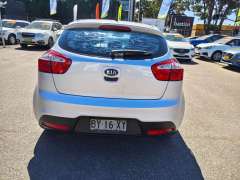 2014 KIA RIO S, auto, low kilometers, $ 7999 Cheap reliable 1st car.