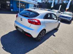 2014 KIA RIO S, auto, low kilometers, $ 7999 Cheap reliable 1st car.