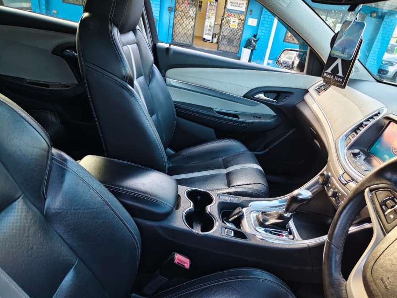 2016 HOLDEN CALAIS -Series 2, low kilometers, Nice car. $ 17999 Good for collection!