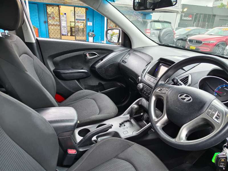 2015 HYUNDAI iX35 ACTIVE , auto, well maintained, $ 7999 Great city suv.