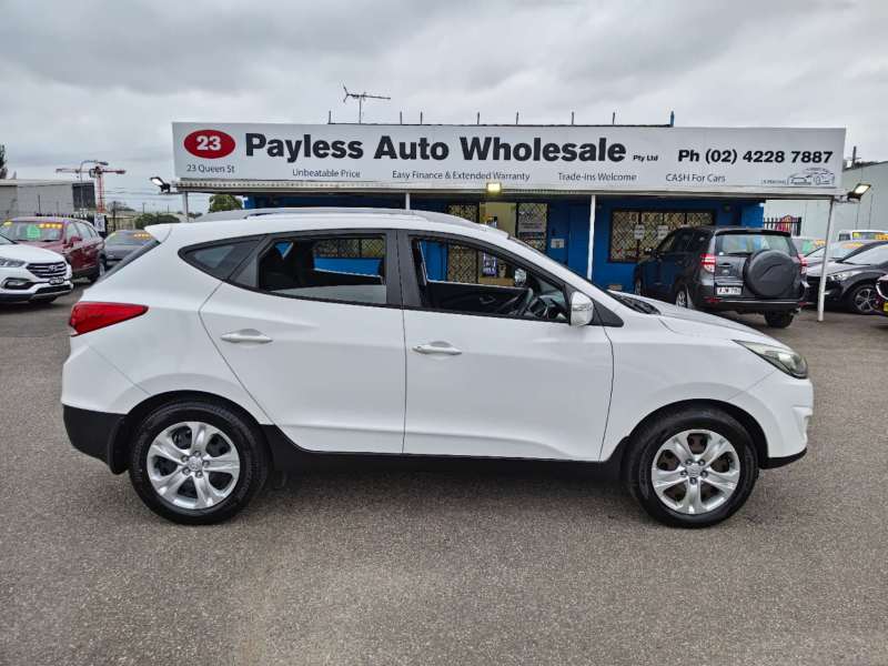 2015 HYUNDAI iX35 ACTIVE , auto, well maintained, $ 7999 Great city suv.