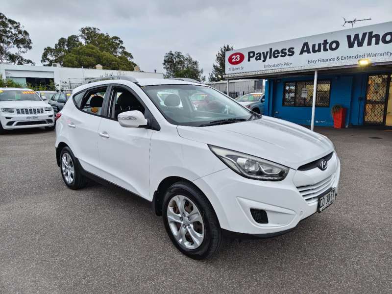 2015 HYUNDAI iX35 ACTIVE , auto, well maintained, $ 7999 Great city suv.