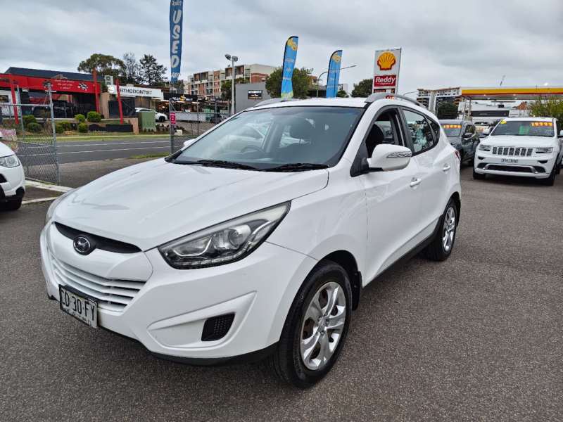 2015 HYUNDAI iX35 ACTIVE , auto, well maintained, $ 7999 Great city suv.
