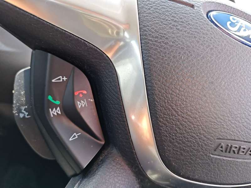 2013 FORD FOCUS AMBIENTE, auto, low kilometers, $ 6999 Cheap reliable 1st car.
