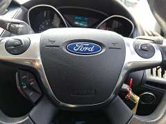2013 FORD FOCUS AMBIENTE, auto, low kilometers, $ 6999 Cheap reliable 1st car.