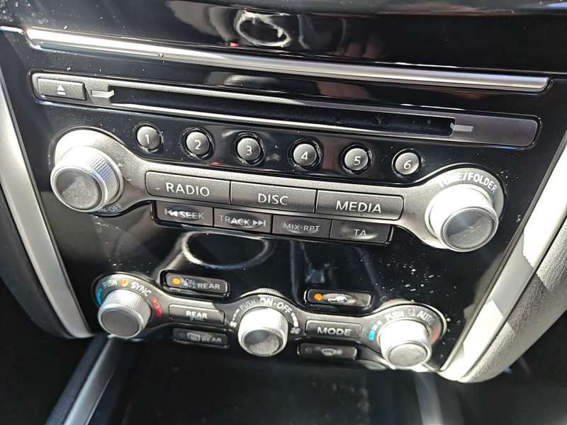 2019 NISSAN PATHFINDER ST, 7seats, low kilometers, $ 16999