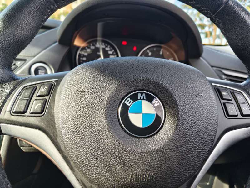 2015 BMW X1 sDRIVE 18d, auto, low kilometers, well maintained, $ 11999 Nice car.