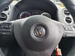 2015 VOLKSWAGEN TIGUAN 118 TSI , auto, low kilometers, $ 9999 Great city suv.