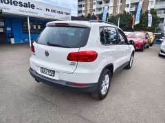 2015 VOLKSWAGEN TIGUAN 118 TSI , auto, low kilometers, $ 9999 Great city suv.