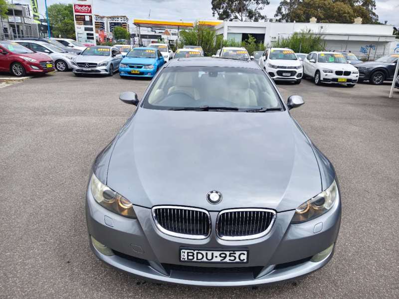 2007 BMW 3 25i, auto, low kilometers, well maintained, $ 8999 Good for collection!