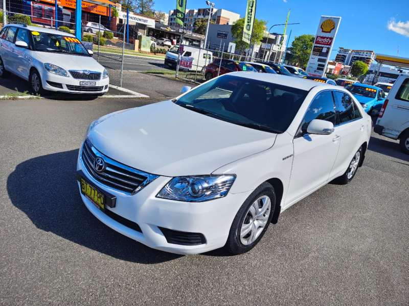 2009 TOYOTA AURION AT-X, auto, low kilometers, $ 8850 Cheap reliable 1st car.