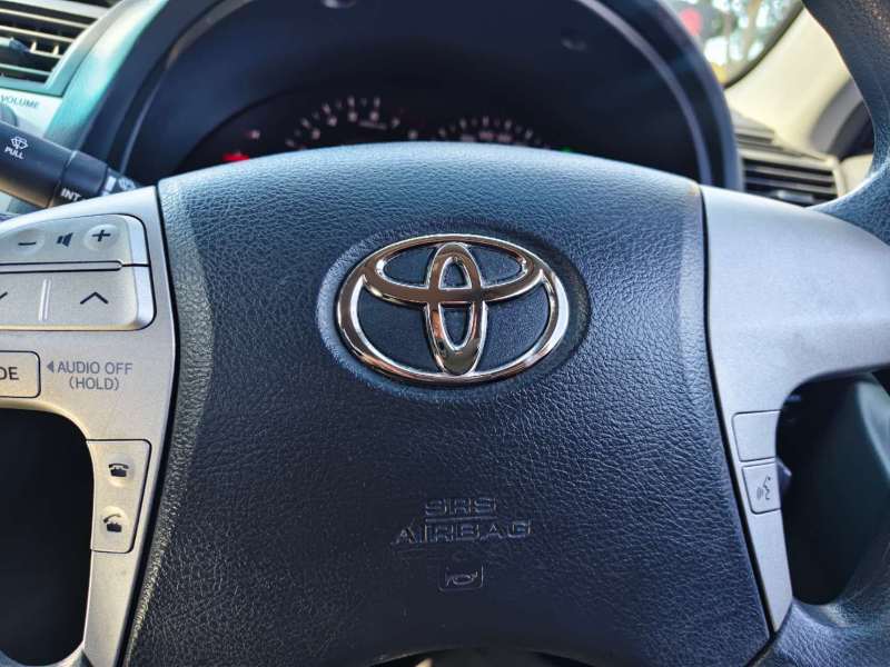 2009 TOYOTA AURION AT-X, auto, low kilometers, $ 8850 Cheap reliable 1st car.