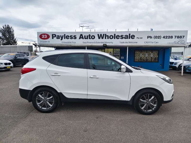 2015 HYUNDAI iX35 SE , auto, low kilometers, well maintained, $ 12999