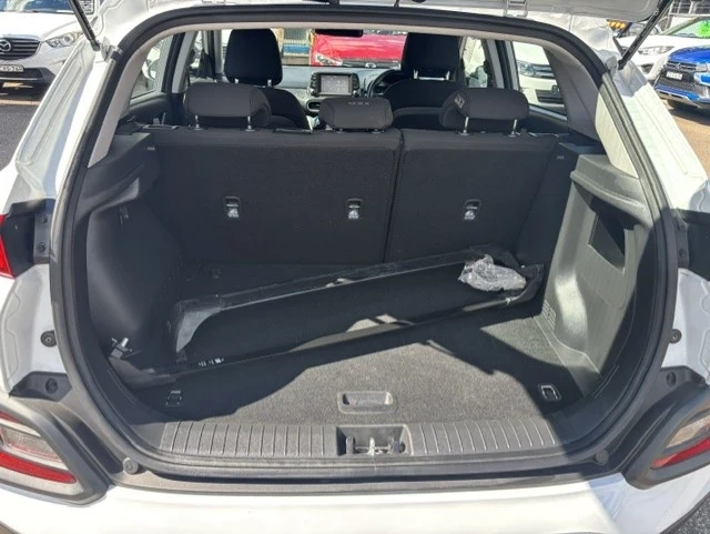 2020 HYUNDAI KONA GO, auto, low kilometers, well maintained, $ 18999 On special.
