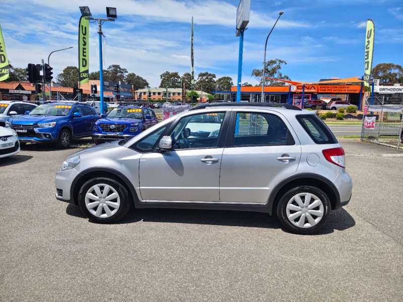 2014 SUZUKI SX4 CROSSOVER NAVIGATOR, well maintained, $ 10999