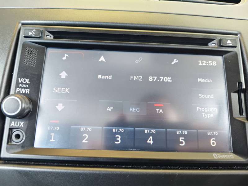 2014 SUZUKI SX4 CROSSOVER NAVIGATOR, well maintained, $ 10999