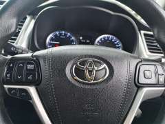 2017 TOYOTA KLUGER GX (4x4), 7seats, low kilometers, $24999 Nice family suv.