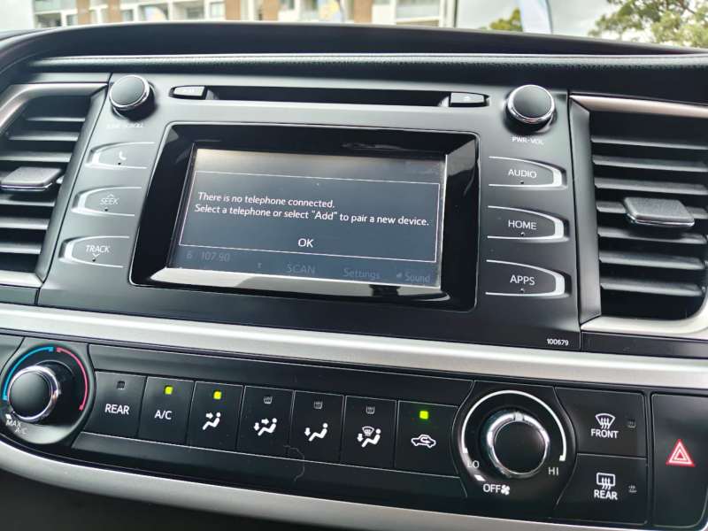 2017 TOYOTA KLUGER GX (4x4), 7seats, low kilometers, $24999 Nice family suv.