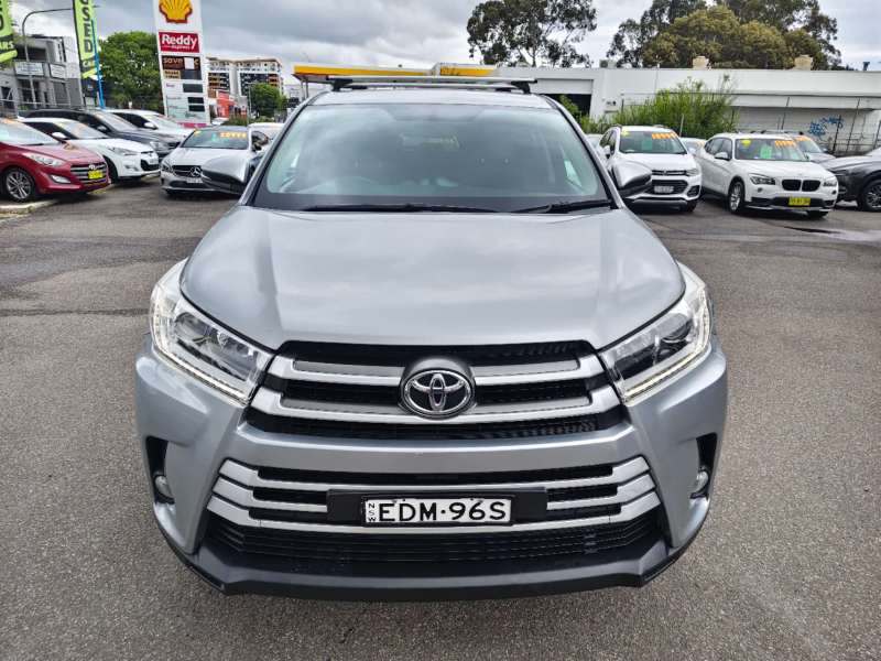 2017 TOYOTA KLUGER GX (4x4), 7seats, low kilometers, $24999 Nice family suv.