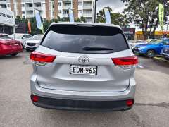 2017 TOYOTA KLUGER GX (4x4), 7seats, low kilometers, $24999 Nice family suv.