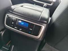 2017 TOYOTA KLUGER GX (4x4), 7seats, low kilometers, $24999 Nice family suv.